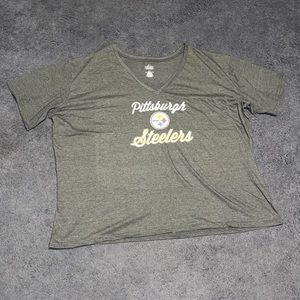 Majestic Women’s 4X Pittsburgh Steelers T-shirt